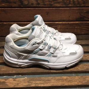 Vionic Women’s 9.5 Walker Sneaker shoes white